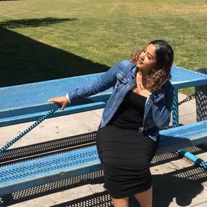 Meet your Posher, Daniela